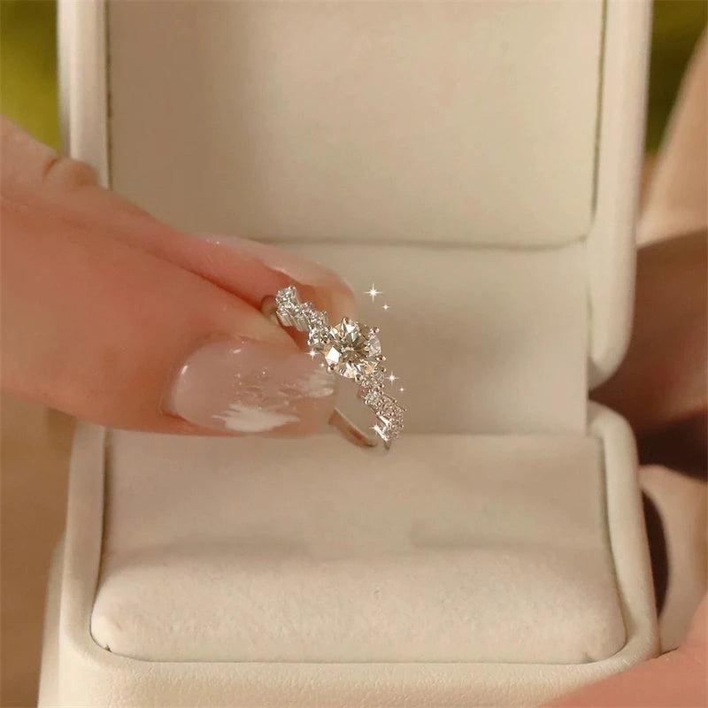 Classic 925 Silver 6.5mm 1CT Moissanite Women Six Claw Wedding Engagement Ring for Women with Certificate