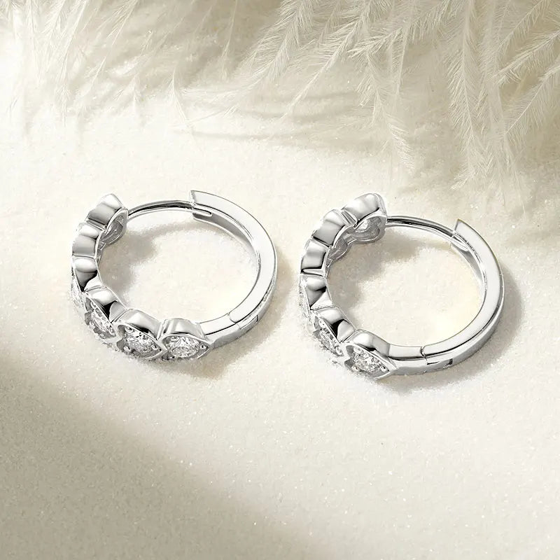 Wedding Design Lady Heart-shaped Earring 925 Silver Gold Plated Jewelry 3mm 0.10ct Moissanite Heart Hoop Earrings for Women