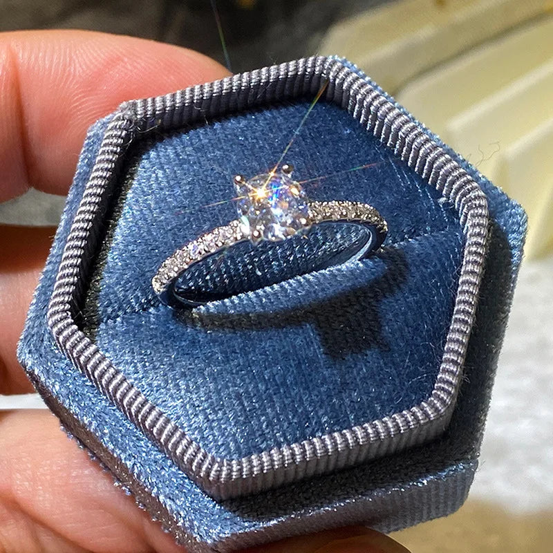 Many Years Factory with GRA Certification 6mm 0.8CT Moissanite S925 Sterling Silver Engagement Ring for Women