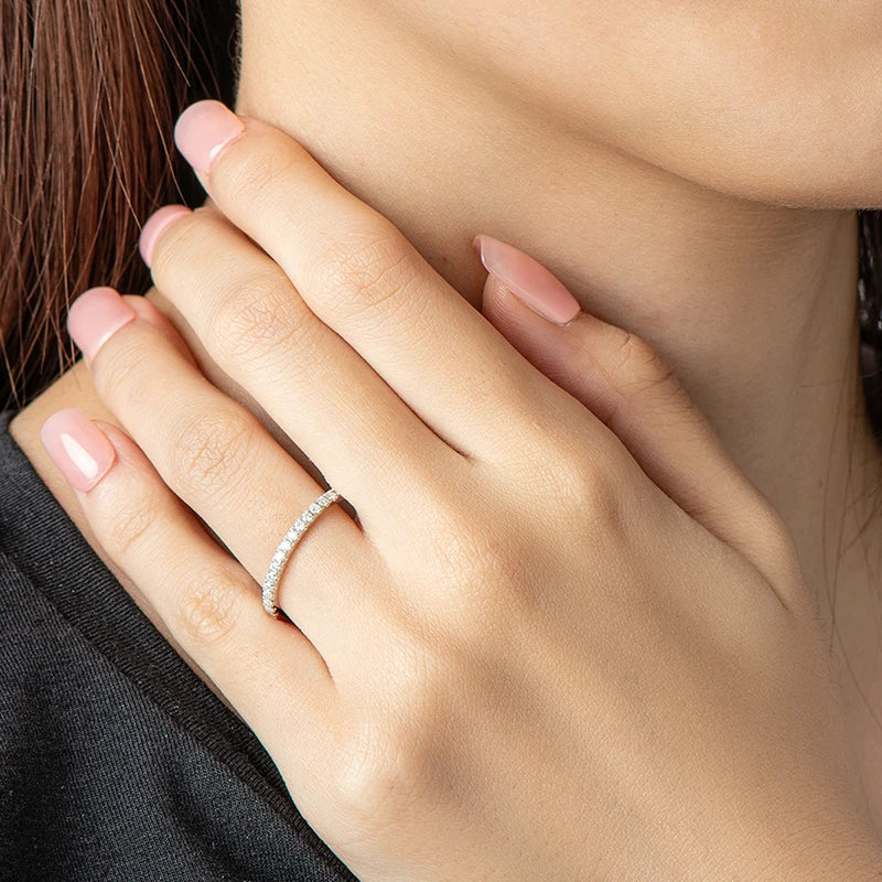 Best Selling Fashion Women Fine Jewelry 925 Sterling Silver 15pcs Moissanite Stones Wedding Band Engagement Ring for Women