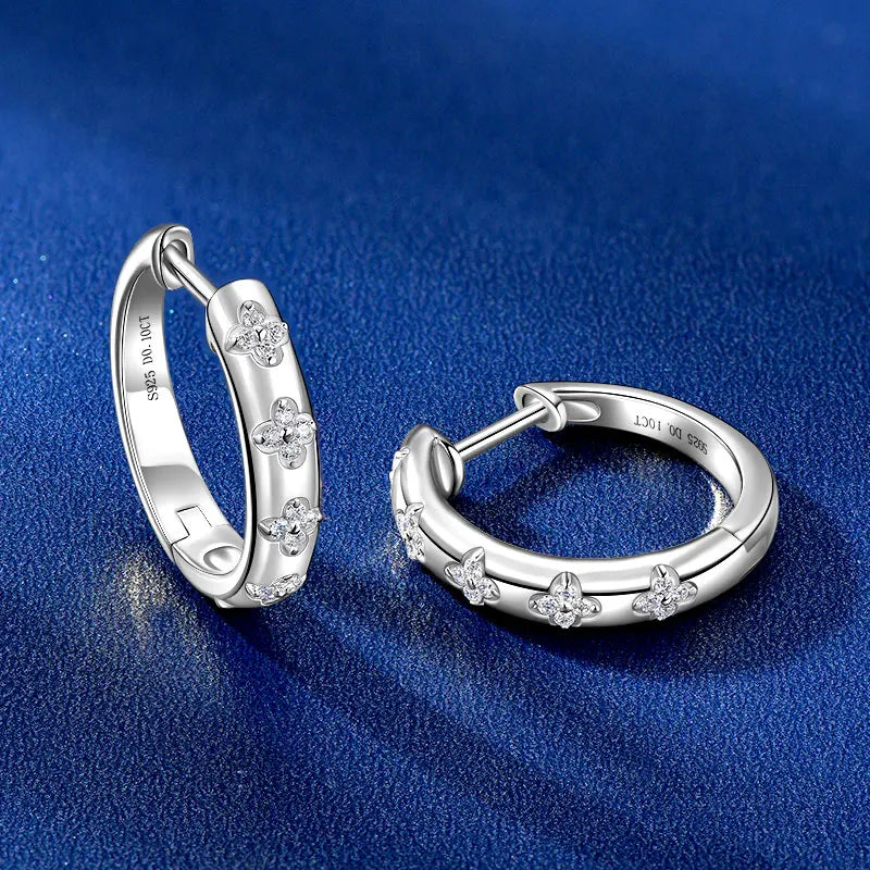 Modern Jewelry Design Ladies 925 Silver D Color VVS1 1mm Moissanite Flower Clover Hoop Earrings for Women