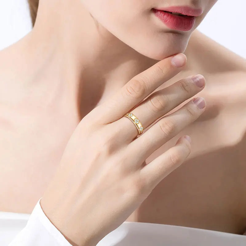 Elegant Luxurious Jewelry 925 Silver 1.5mm Round Moissanite Trio Flower Lady Triple Lucky Four-leaf Clover Ring for Women