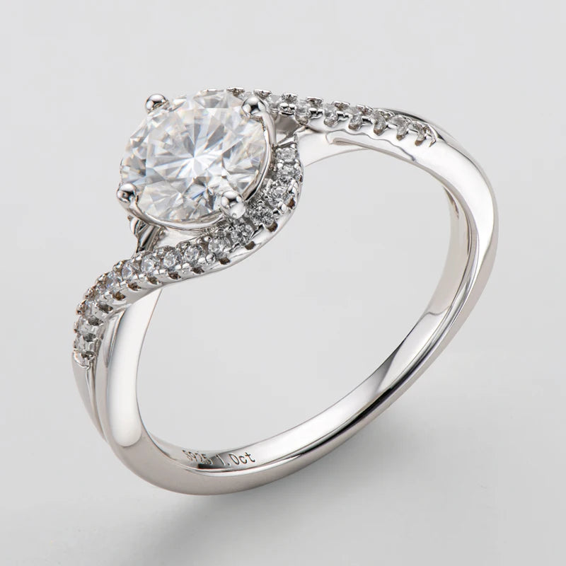Best Selling Fashion Women Jewelry Classic Design 6.5mm 1ct Moissanite 925 Sterling Silver Ring for Wedding Engagement Gift