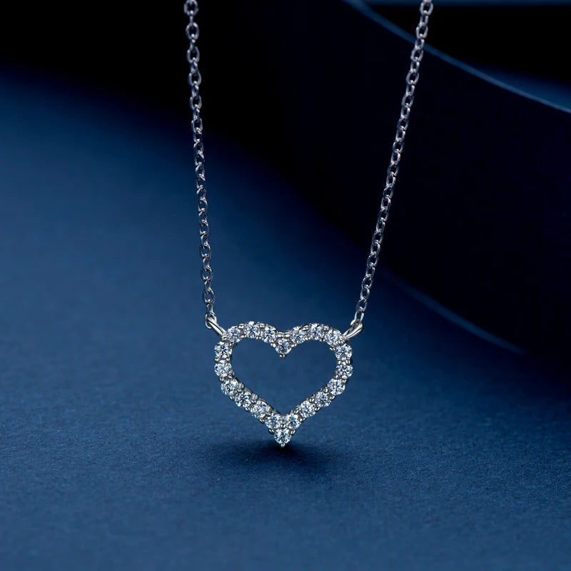 925 Sterling Silver Woman Necklace Round Cut 1.5mm Cluster-Set Choker Real Moissanite Heart Pendants Necklace