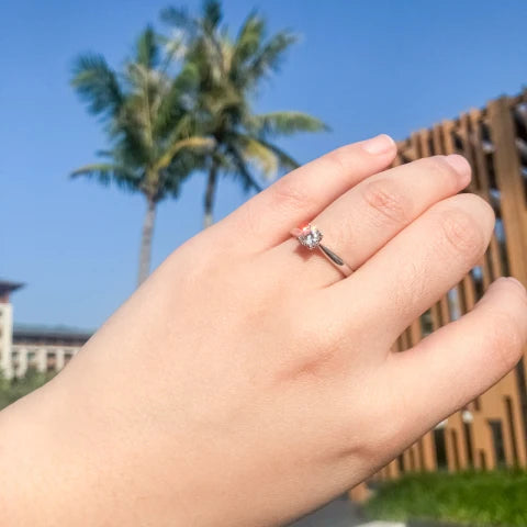 Fashion Ring S925 Sterling Silver 0.5Carat Moissanite Classic Wedding Engagement Ring for Women with GRA