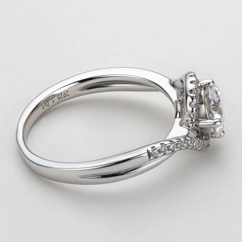 Best Selling Fashion Women Jewelry Classic Design 6.5mm 1ct Moissanite 925 Sterling Silver Ring for Wedding Engagement Gift