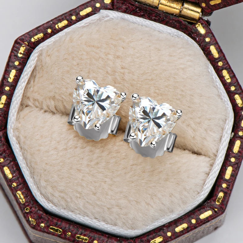 Factory Original Design GRA Certification 5.5x5.5mm Four Claw Moissanite 925 Sterling Silver Heart Stud Earrings