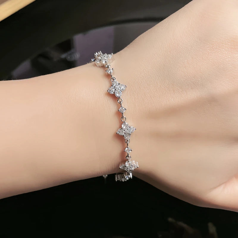 Hot Sale Classic Fashion Women Luxury Fine Jewelry Moissanite 925 Sterling Silver Clover Shape Adjustable Bracelet for Christmas