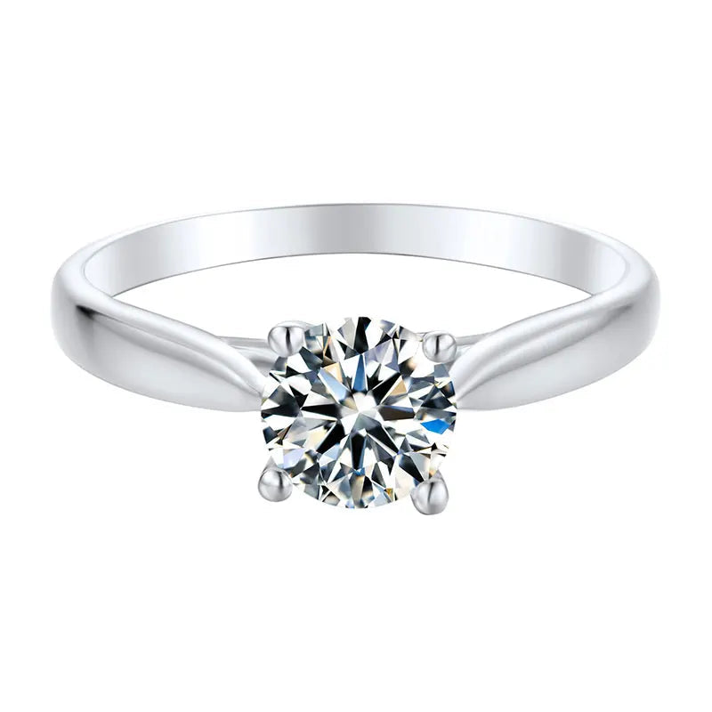 Fashion Ring S925 Sterling Silver 0.5Carat Moissanite Classic Wedding Engagement Ring for Women with GRA