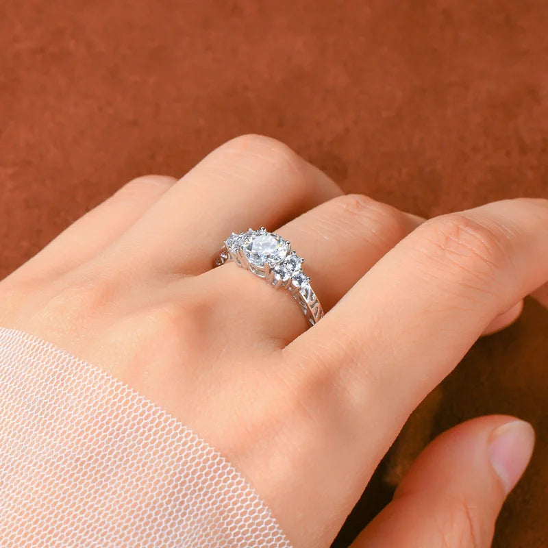 New Design Silver Wedding Promise 1ct Moissanite Stone Women 6.5mm 1.0 Carat 925 Sterling Silver Wedding Ring for Engagement