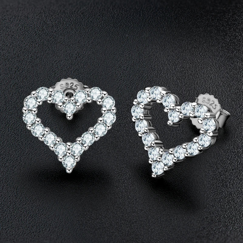 China Factory Original Design GRA Certification 2mm 0.03CT Moissanite 925 Sterling Silver Heart Stud Earrings