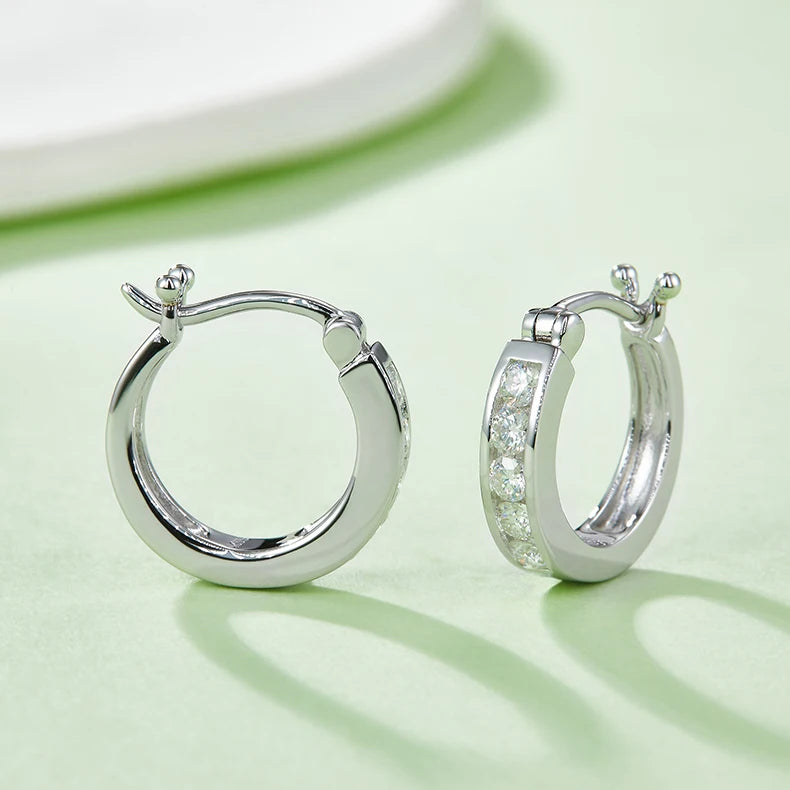 Hot Sell 925 Sterling Silver 2.2mm 0.04CT Moissanite Trendy Personality Single Row Hoop Earrings for Women