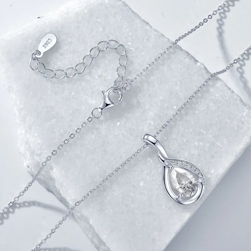 Custom 14K Gold Plated 925 Silver Pear Shape 6x9mm 1.5ct Moissanite Drop Pendant Necklace Jewelry Gifts for Women Mothers Gifts