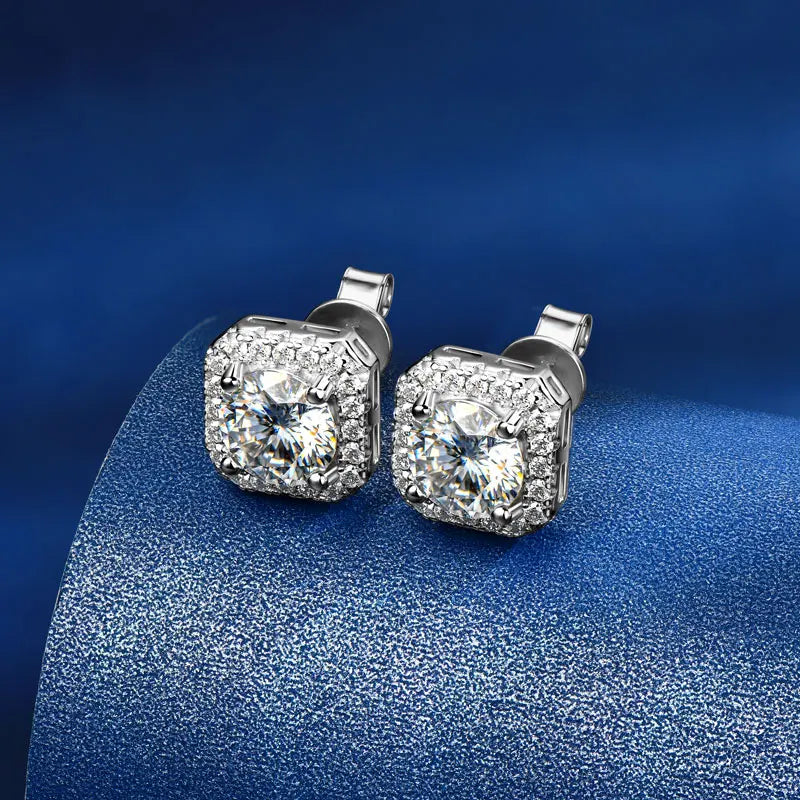 Latest Style New Designed Round Cut 0.5ct Moissanite 925 Sterling Silver Stud Earring for Lady