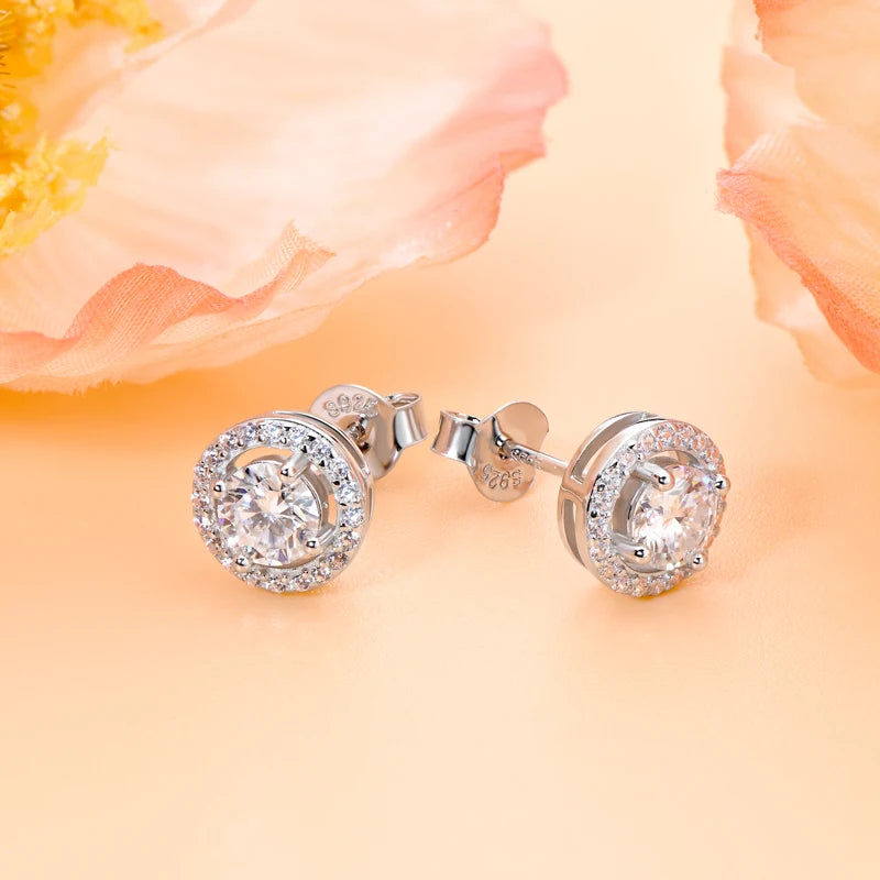 Most Popular 18K White Gold Plated 925 Silver Round Cut Classic 5mm 0.5ct Moissanite Halo Stud Earrings for Women Men