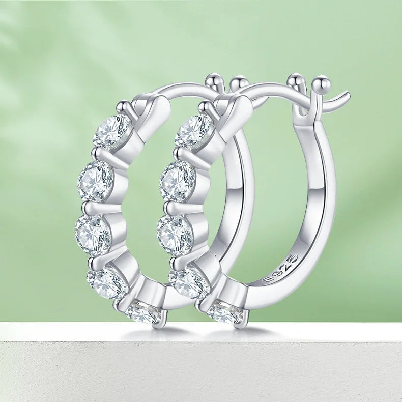 Trending Jewelry for Woman 925 Sterling Silver Hoops 3mm 0.1ct D Moissanite Stud Earrings