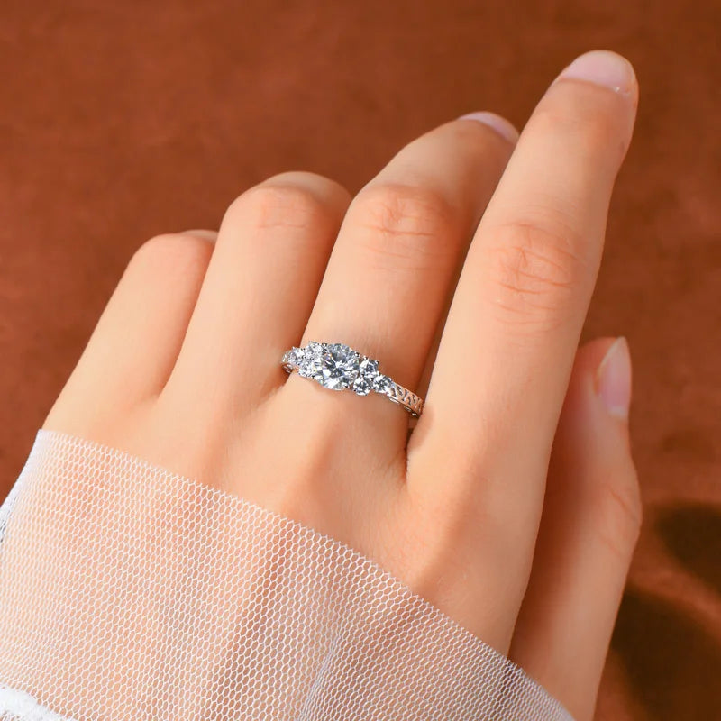 New Design Silver Wedding Promise 1ct Moissanite Stone Women 6.5mm 1.0 Carat 925 Sterling Silver Wedding Ring for Engagement