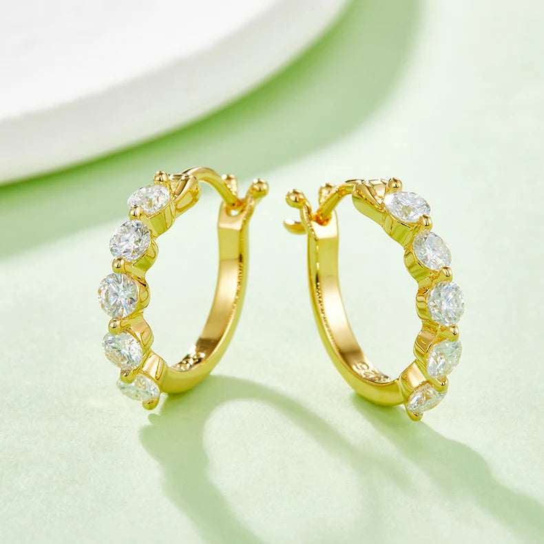 Trending Jewelry for Woman 925 Sterling Silver Hoops 3mm 0.1ct D Moissanite Stud Earrings