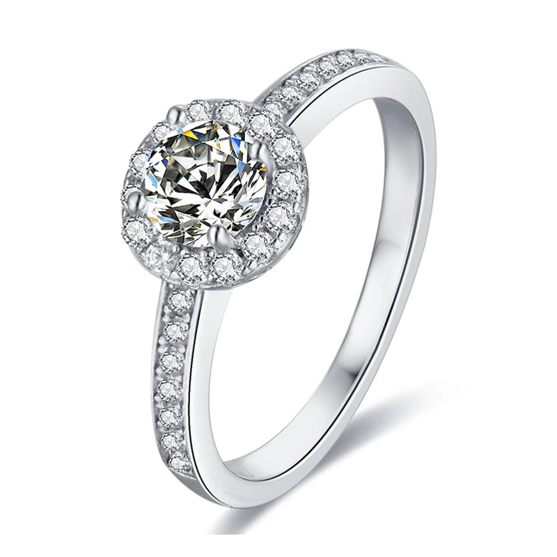 Latest Style New Designed with GRA Certification 5mm 0.5CT Moissanite S925 Sterling Silver Engagement Halo Ring for Women